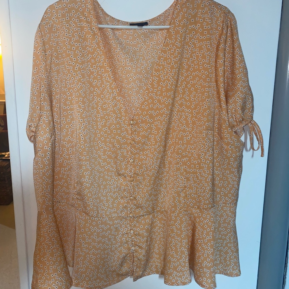 Peplum floral Target blouse